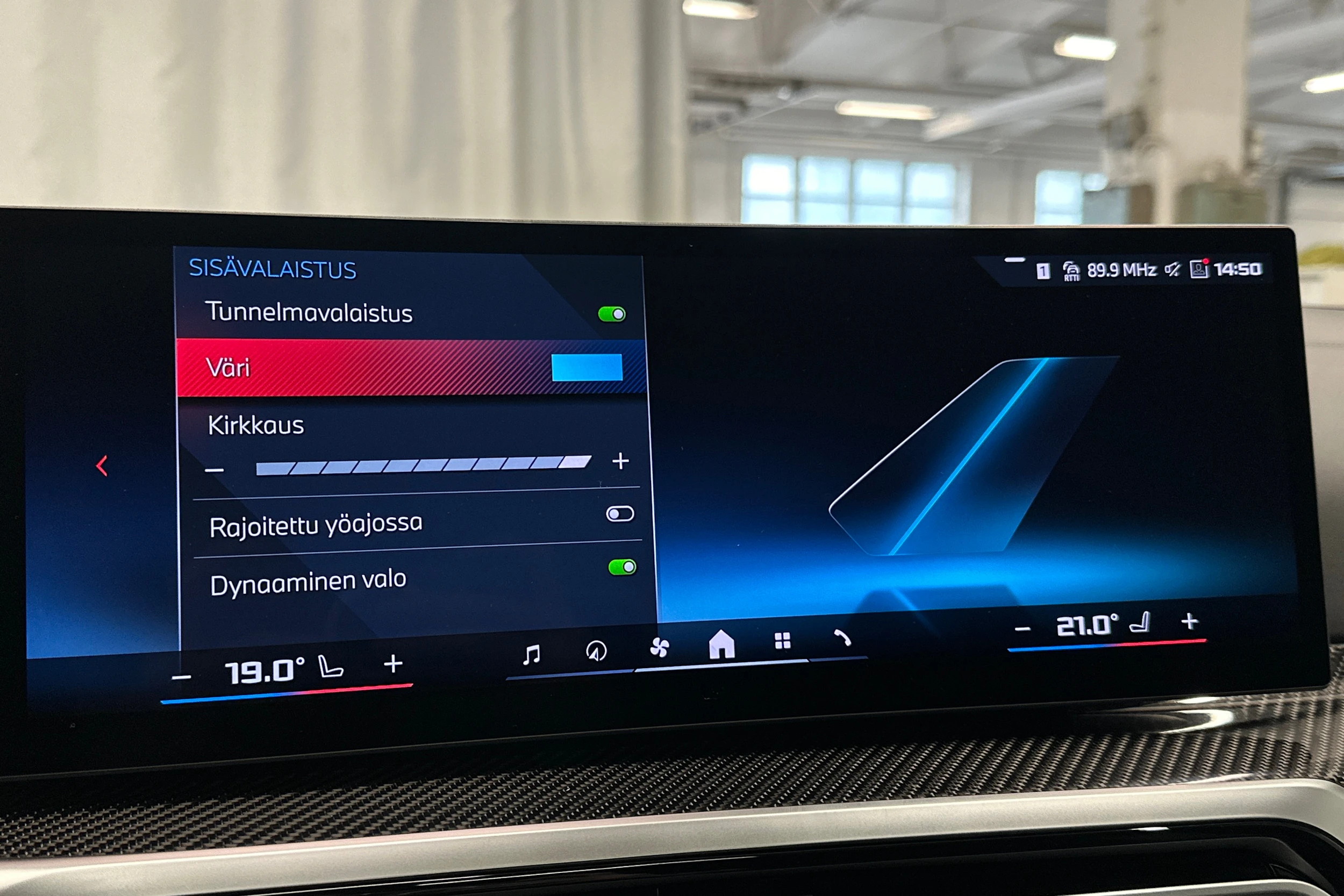 musta BMW i4 M50 2024 kuva 34.