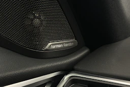 musta BMW i4 M50 2024 kuva 37.