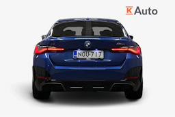 sininen BMW i4 M50 2024 kuva 3.