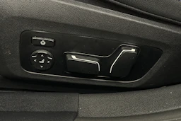sininen BMW i4 M50 2024 kuva 16.