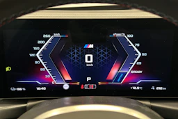 sininen BMW i4 M50 2024 kuva 22.