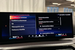sininen BMW i4 M50 2024 kuva 26.