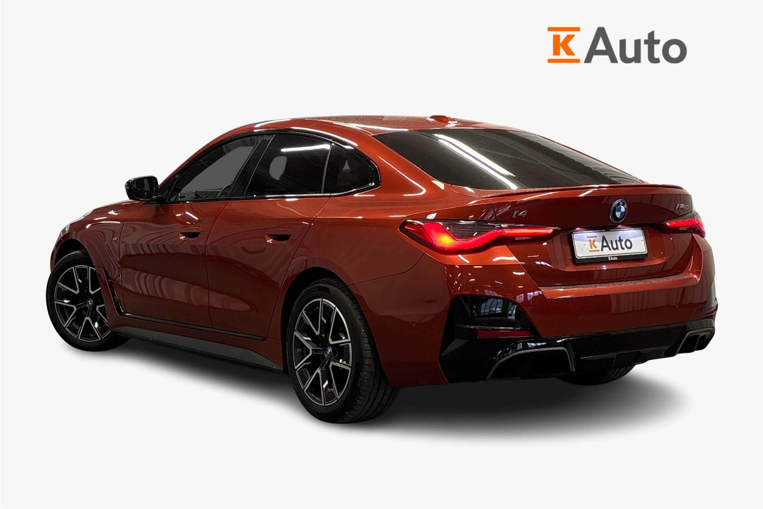 oranssi BMW i4 M50 2024 kuva 2.