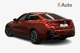 oranssi BMW i4 M50 2024 kuva 2.