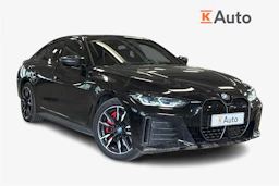 musta BMW i4 M50 2024 kuva 1.