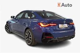 sininen BMW i4 M50 2024 kuva 2.