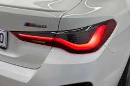 valkoinen BMW i4 M50 2024 kuva 17.