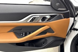 valkoinen BMW i4 M50 2024 kuva 21.