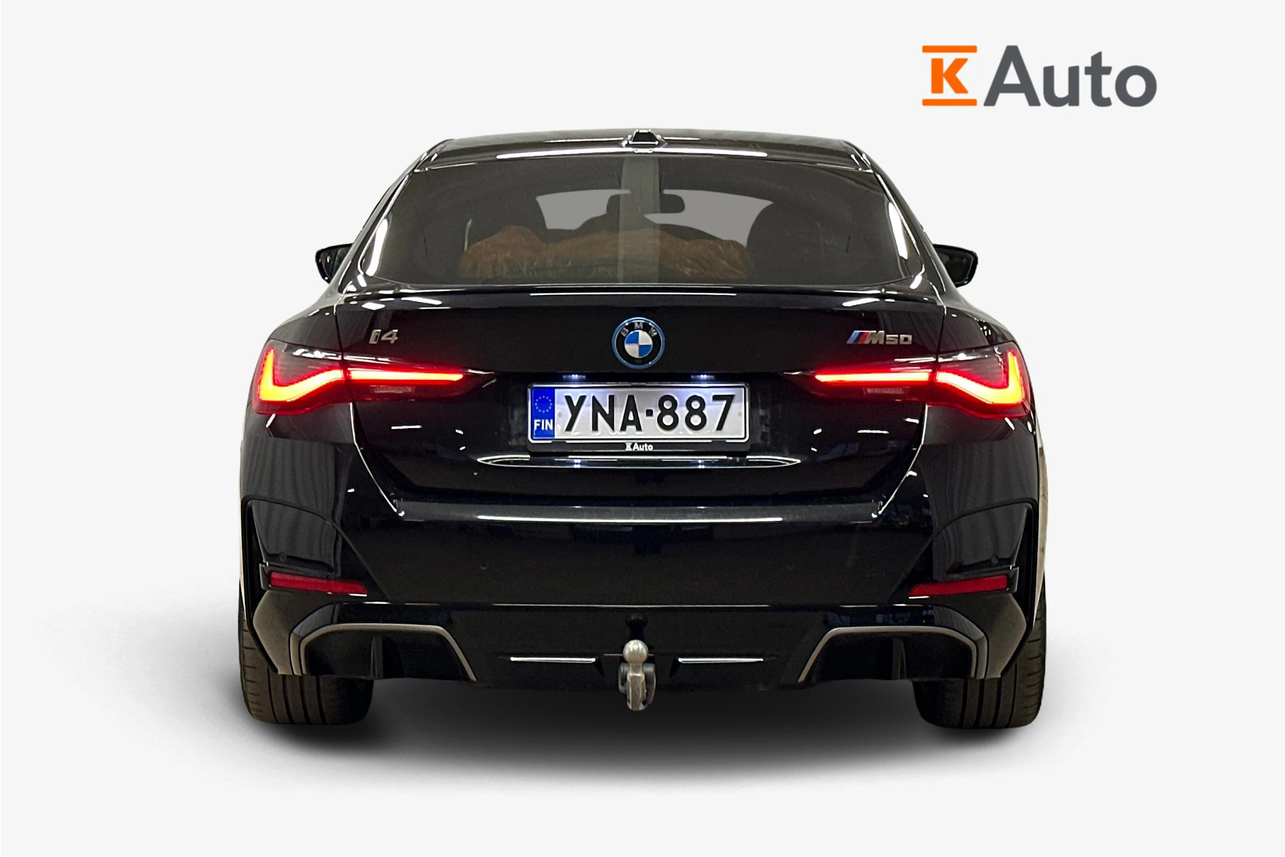 musta BMW i4 M50 2024 kuva 3.