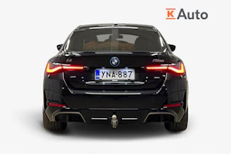 musta BMW i4 M50 2024 kuva 3.