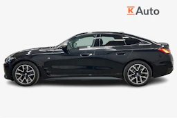 musta BMW i4 M50 2024 kuva 5.