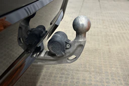 musta BMW i4 M50 2024 kuva 14.