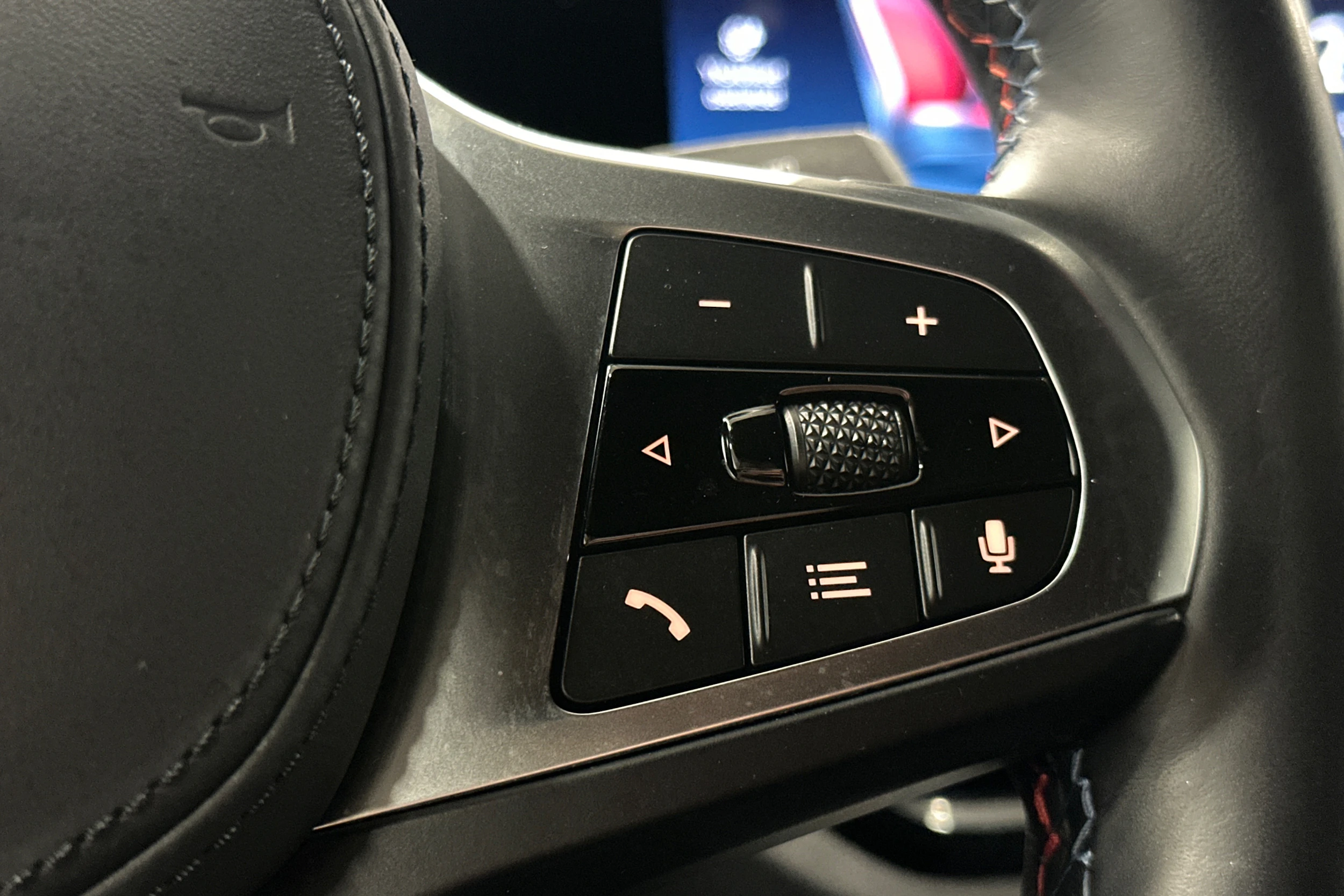 musta BMW i4 M50 2024 kuva 21.