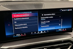 musta BMW i4 M50 2024 kuva 27.