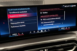 musta BMW i4 M50 2024 kuva 28.