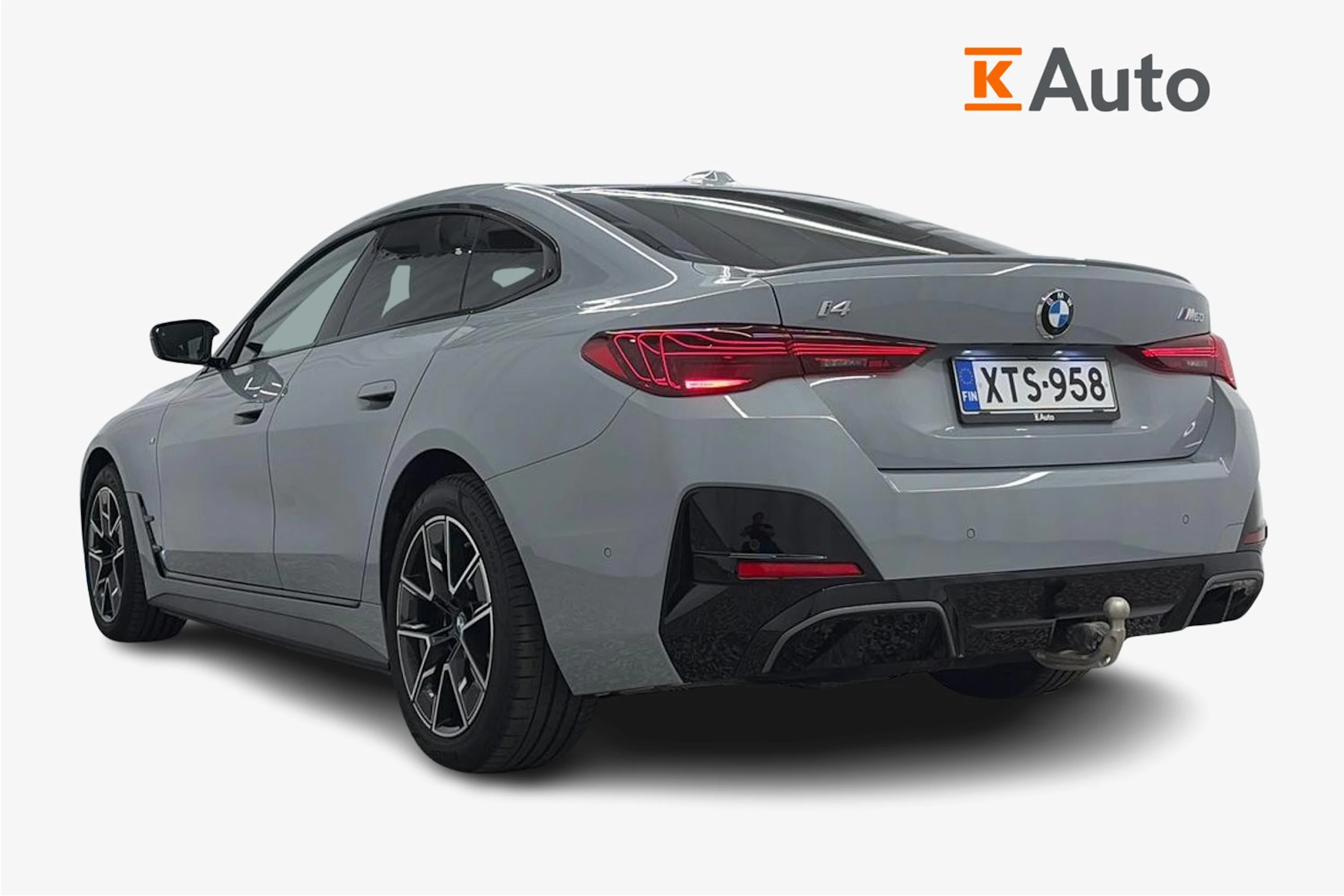 Harmaa BMW i4 M60 2026 kuva 2.