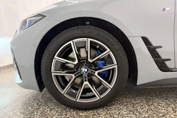 Harmaa BMW i4 M60 2026 kuva 10.