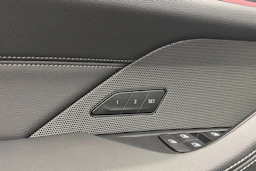Harmaa BMW i4 M60 2026 kuva 15.