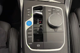 Harmaa BMW i4 M60 2026 kuva 40.