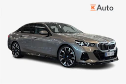 harmaa BMW i5 2024 kuva 1.