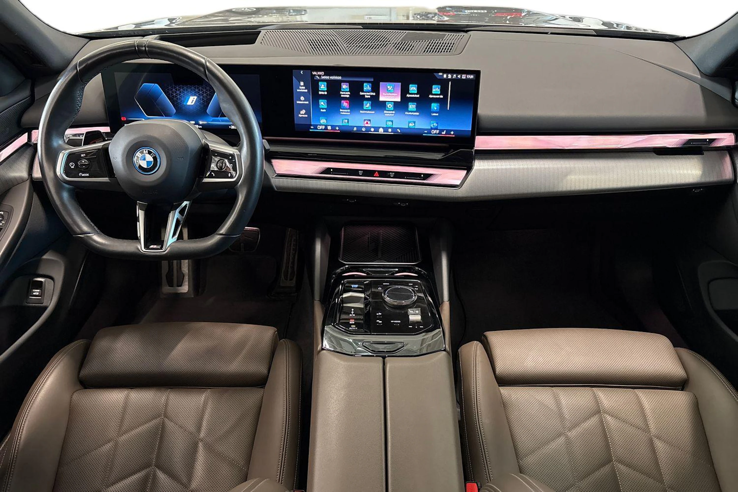 harmaa BMW i5 2024 kuva 7.