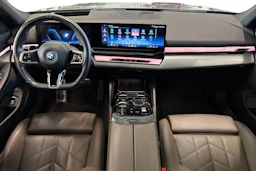 harmaa BMW i5 2024 kuva 7.