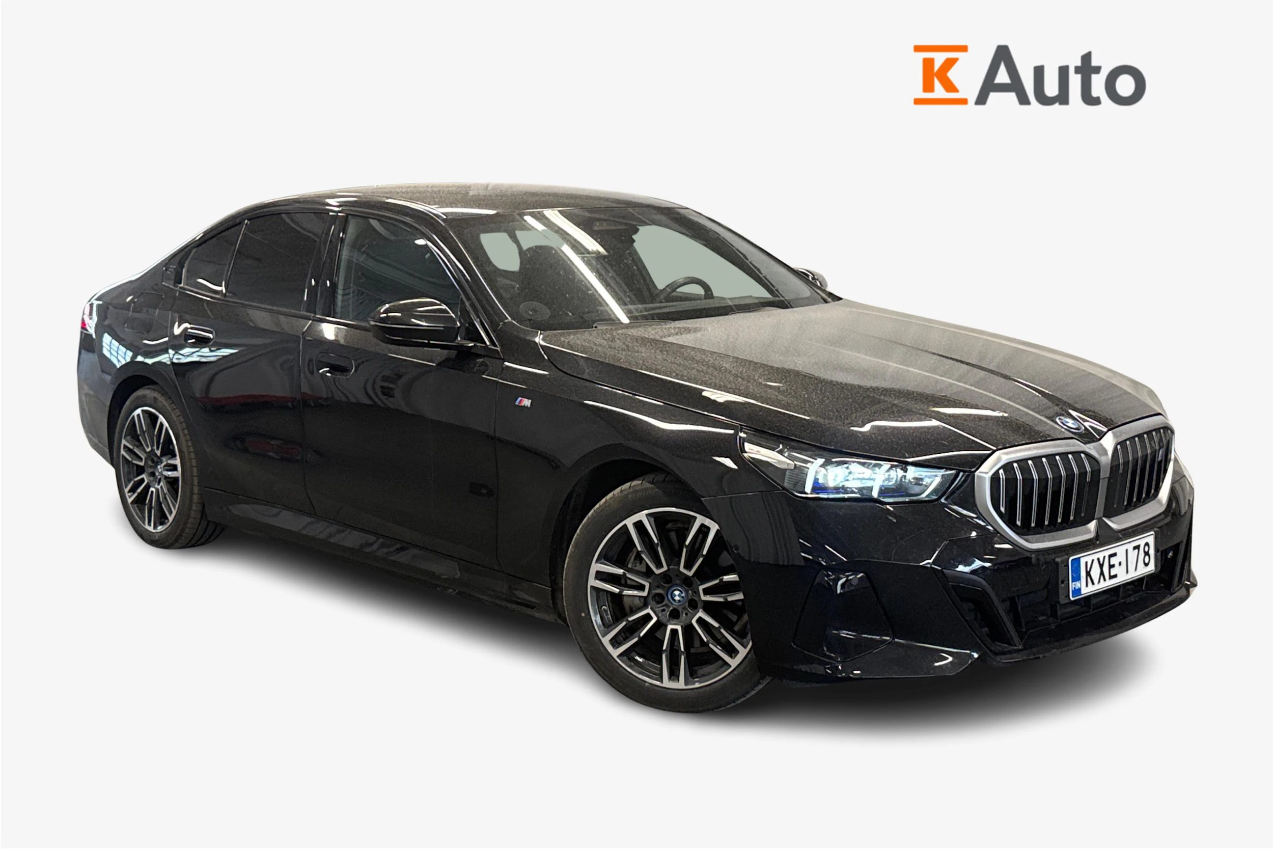 musta BMW i5 2024 kuva 1.
