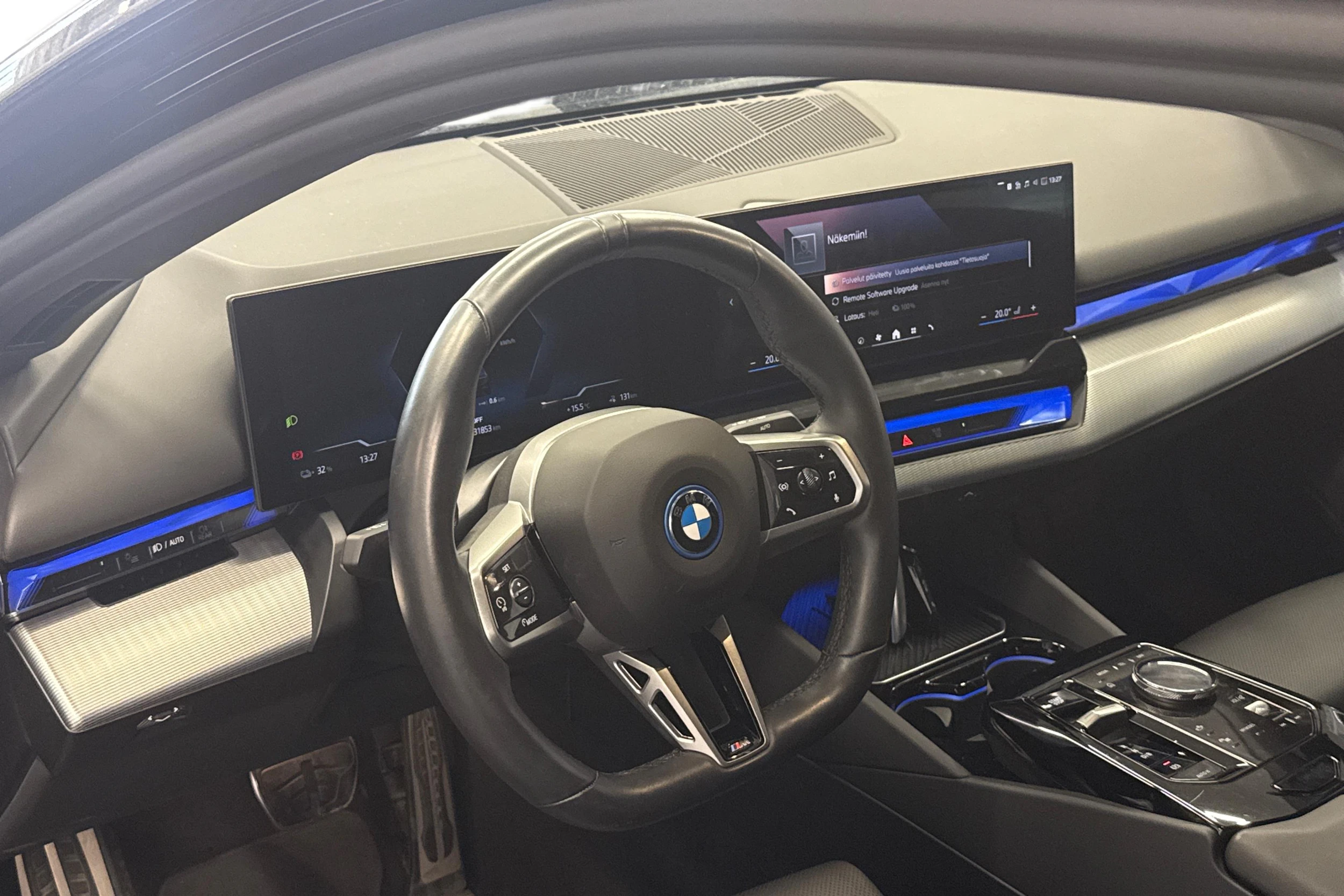 musta BMW i5 2024 kuva 3.