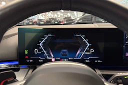 musta BMW i5 2024 kuva 18.