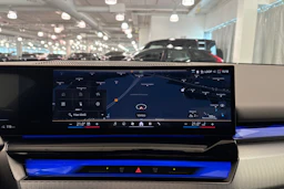 musta BMW i5 2024 kuva 26.