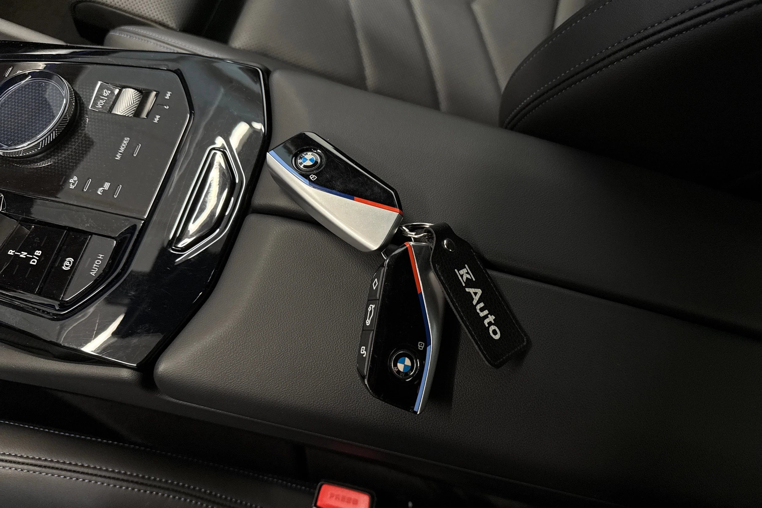 musta BMW i5 2024 kuva 31.