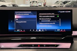 met. musta BMW i5 2024 kuva 24.