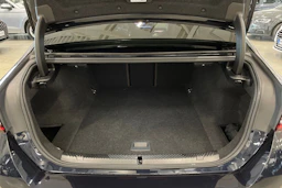 met. musta BMW i5 2024 kuva 36.