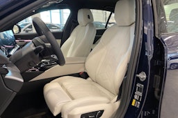 sininen BMW i5 2025 kuva 14.