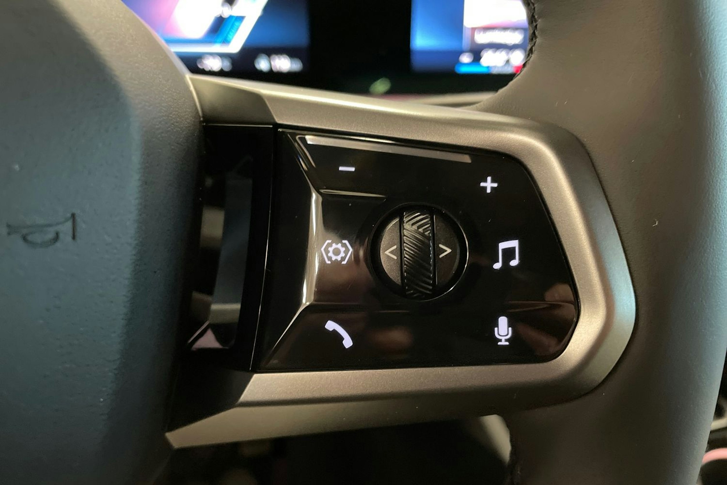 sininen BMW i5 2025 kuva 20.