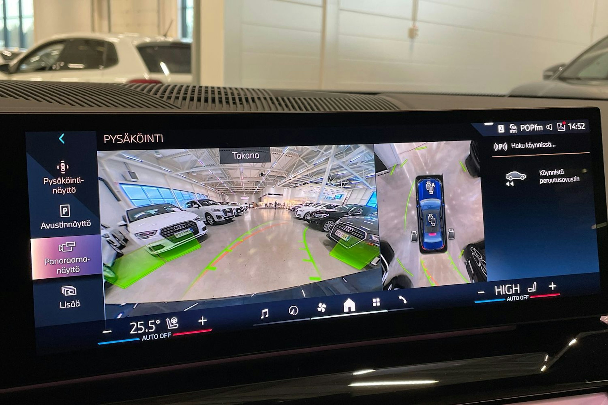 sininen BMW i5 2025 kuva 25.