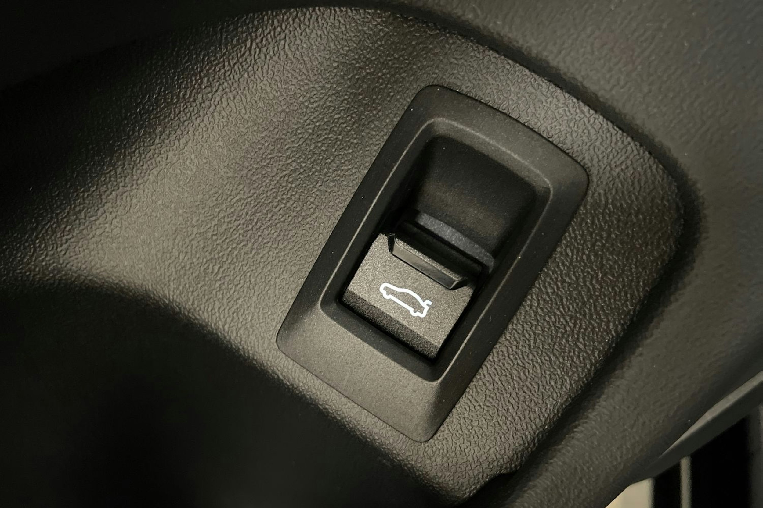 sininen BMW i5 2025 kuva 43.