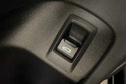 sininen BMW i5 2025 kuva 43.