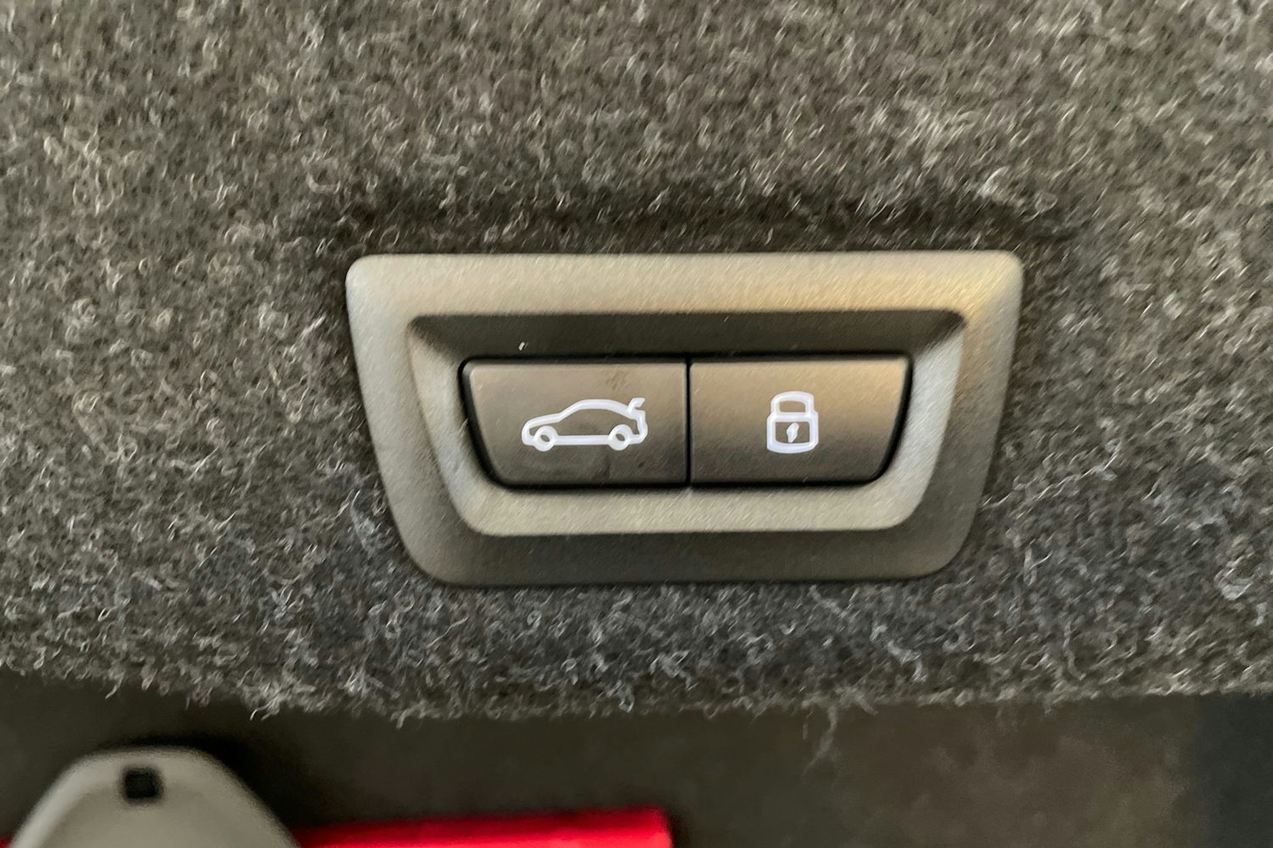 sininen BMW i5 2025 kuva 46.