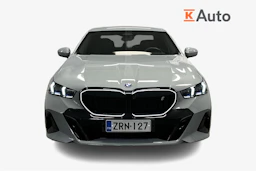 harmaa BMW i5 2025 kuva 4.