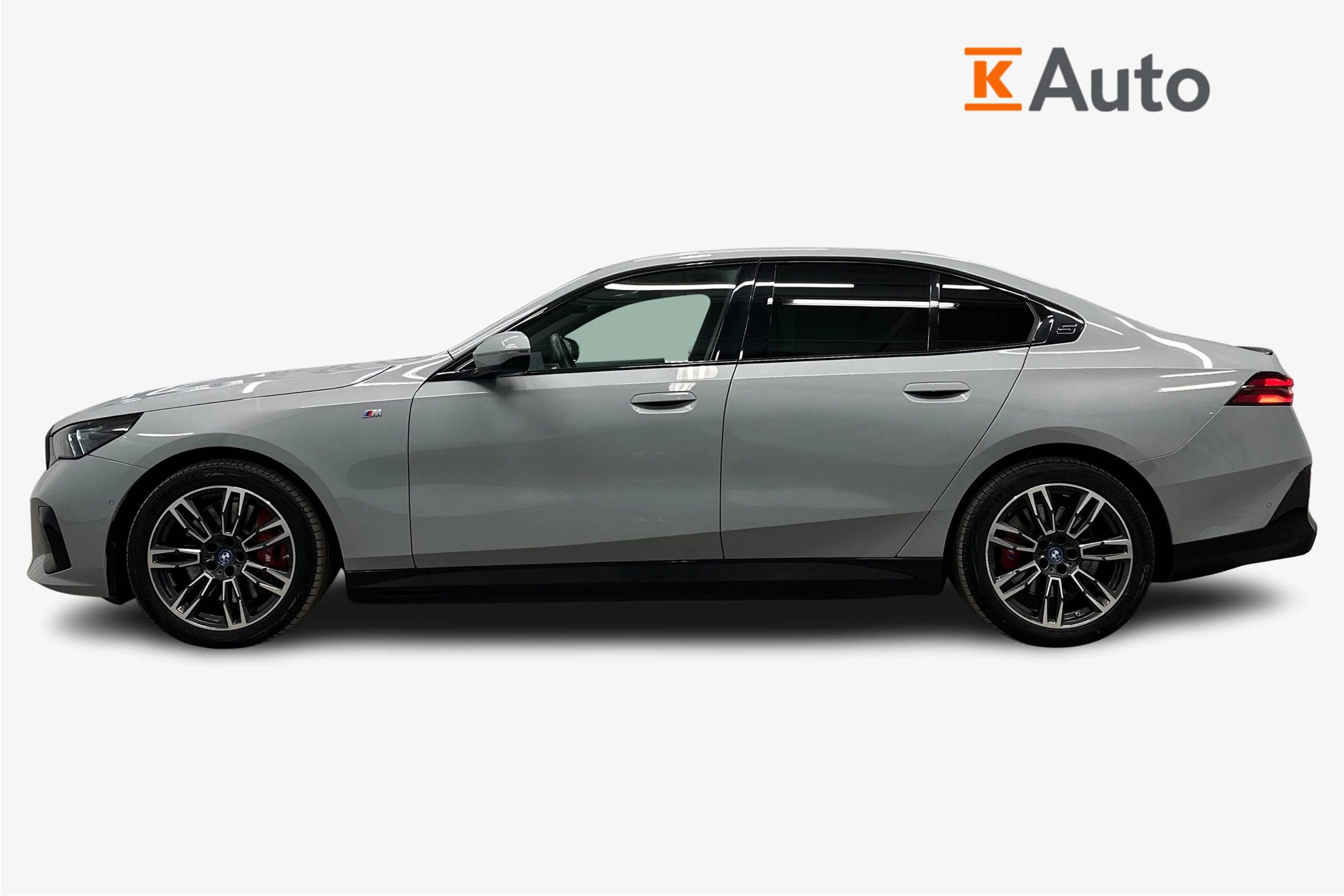 harmaa BMW i5 2025 kuva 5.