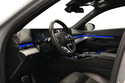 harmaa BMW i5 2025 kuva 6.