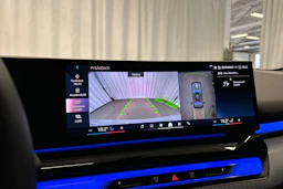 harmaa BMW i5 2025 kuva 16.