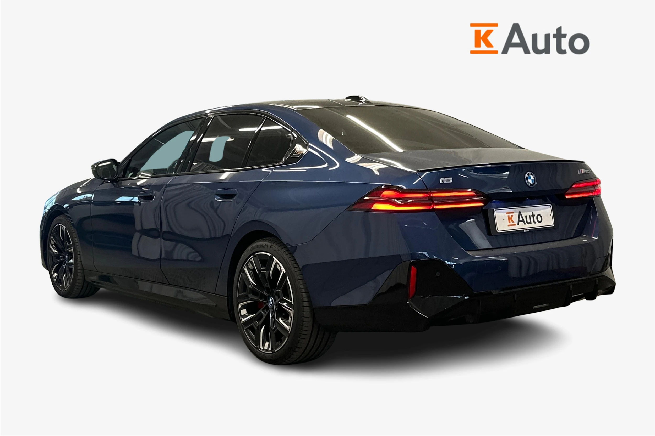 sininen BMW i5 M60 2023 kuva 2.