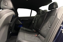 met. sininen BMW i5 M60 2025 kuva 10.