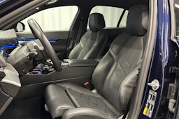 met. sininen BMW i5 M60 2025 kuva 17.