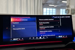 met. sininen BMW i5 M60 2025 kuva 28.