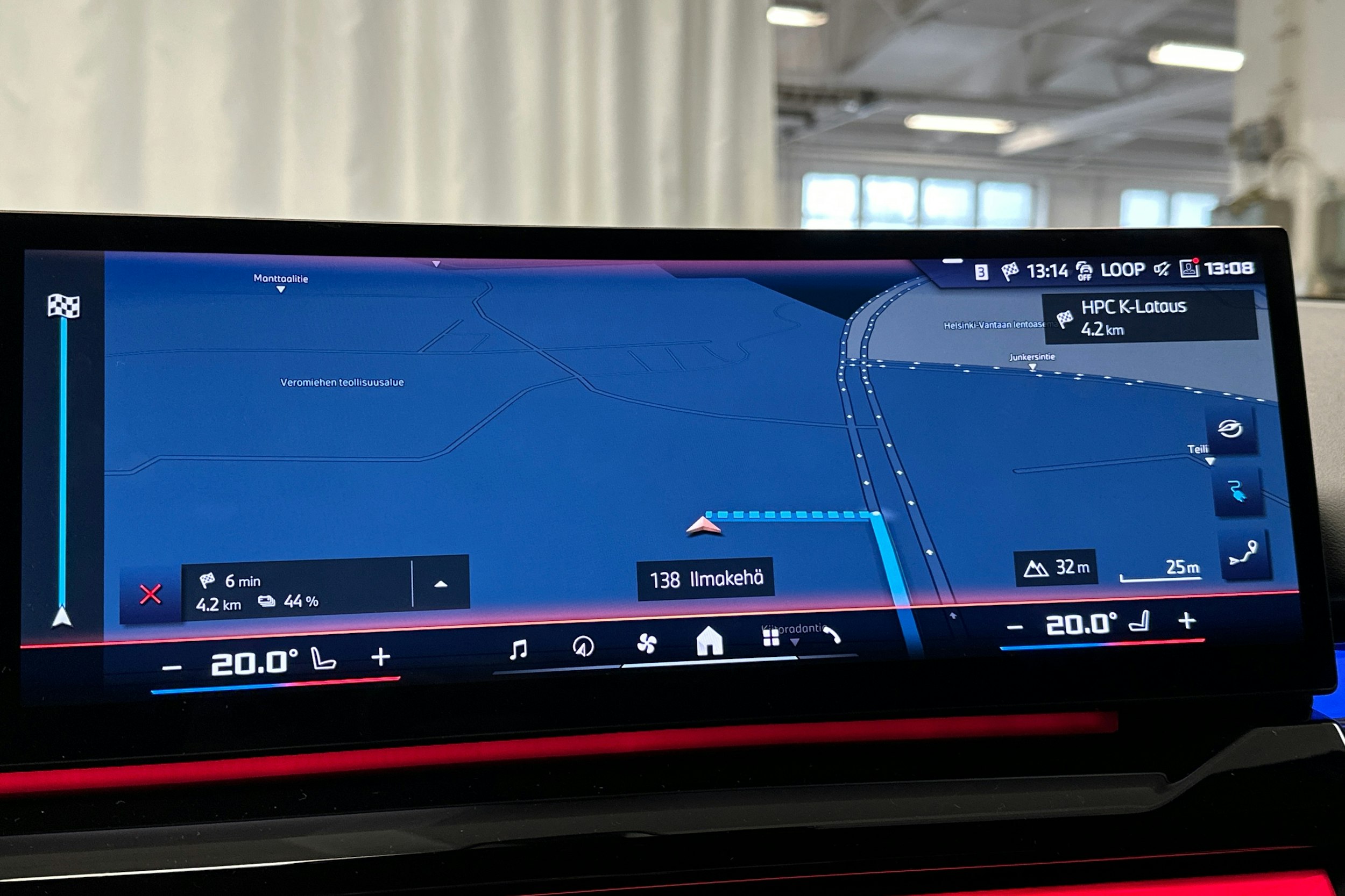 met. sininen BMW i5 M60 2025 kuva 36.