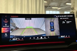 met. sininen BMW i5 M60 2025 kuva 37.