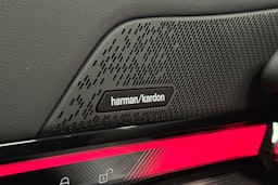 met. sininen BMW i5 M60 2025 kuva 40.